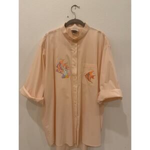 Women’s Las Olas Blouse Plus Size 1X Button Down Peach w/ Embroidered Fish